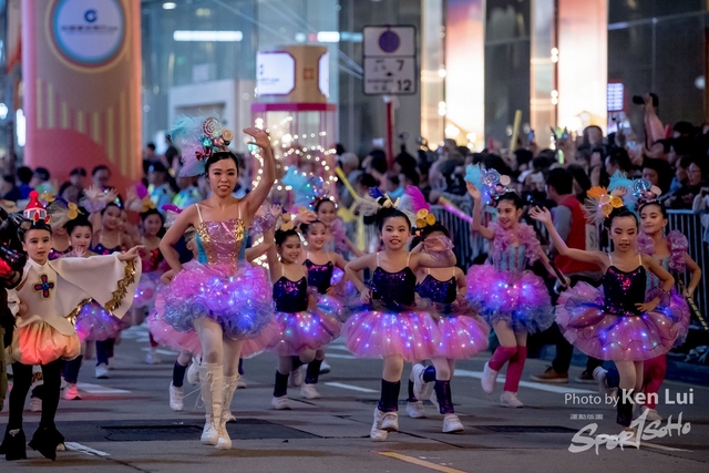 20190205 Parade 1385