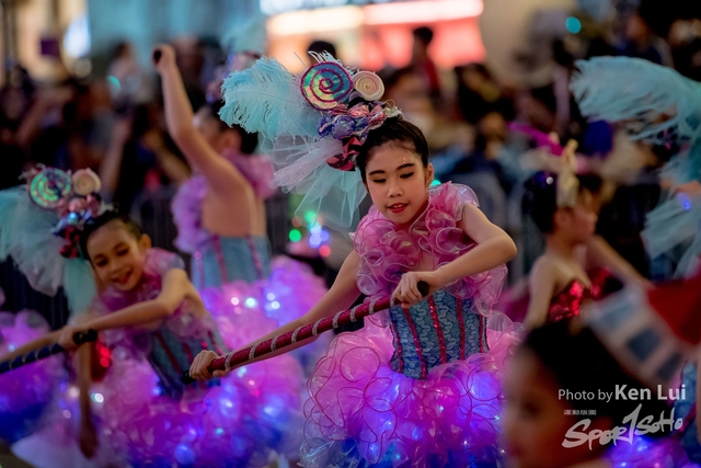 20190205 Parade 1393