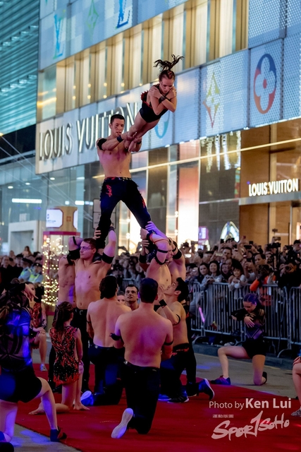 20190205 Parade 1432