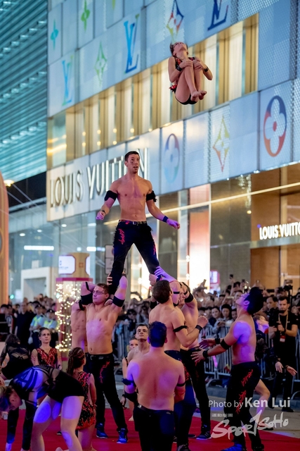 20190205 Parade 1433