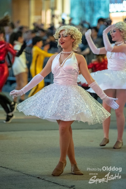 NightParade-539