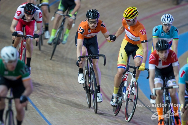 Sixday_0100