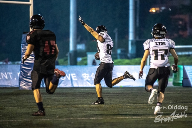 AmericanFootball-44