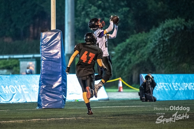 AmericanFootball-53