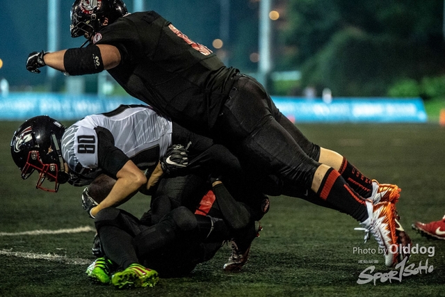 AmericanFootball-76