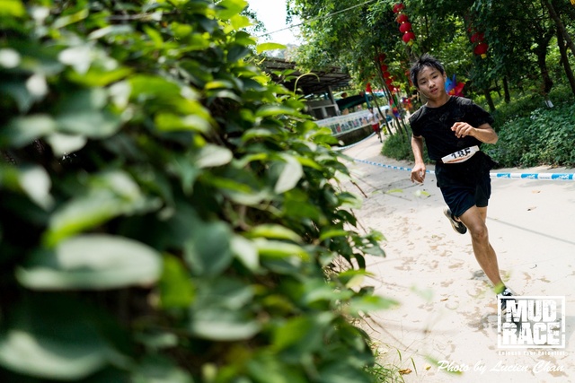 2019-04-28 Mud race-173