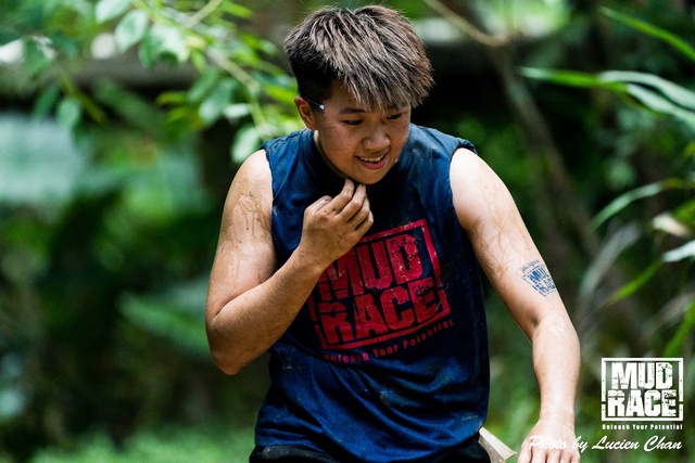 2019-04-28 Mud race-197