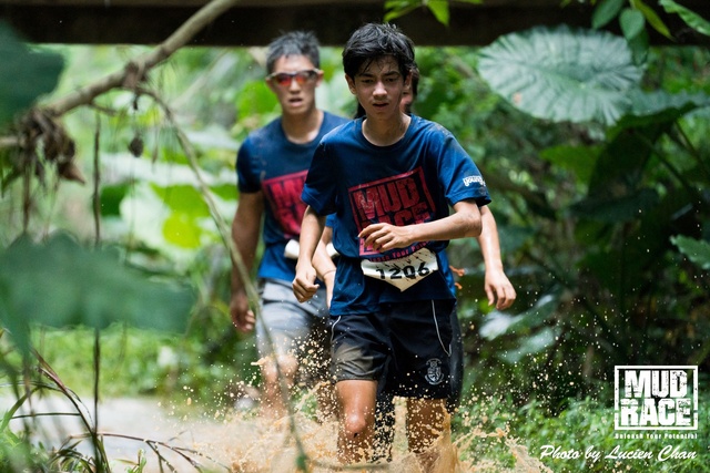 2019-04-28 Mud race-198