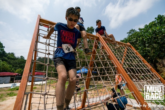 Mud Race 0106