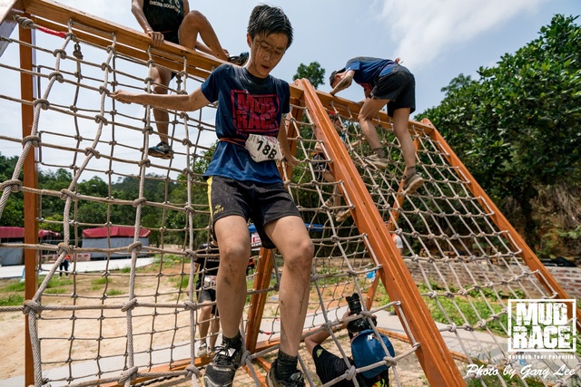 Mud Race 0107