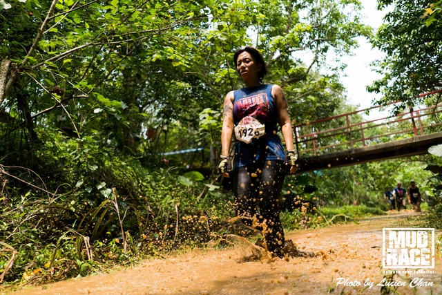 2019-04-28 Mud race-230