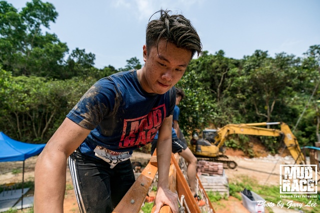 Mud Race 0110