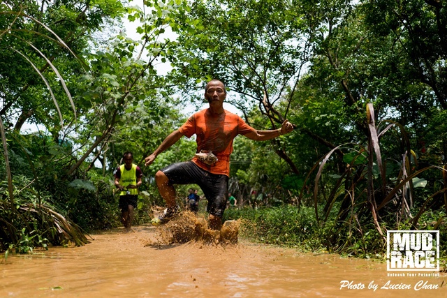 2019-04-28 Mud race-240
