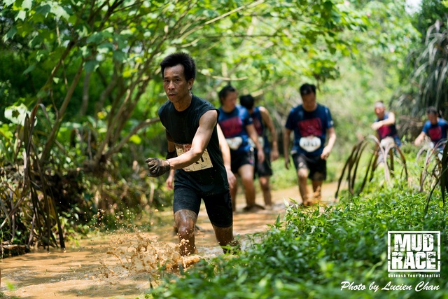 2019-04-28 Mud race-251
