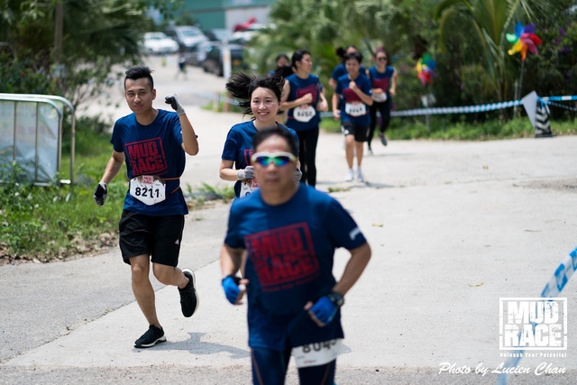 2019-04-28 Mud race-325