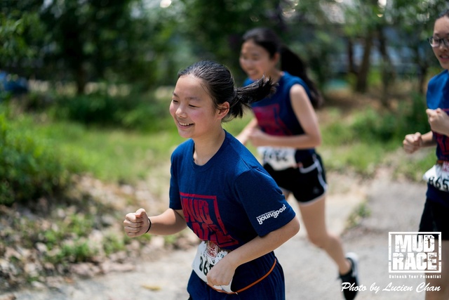 2019-04-28 Mud race-329