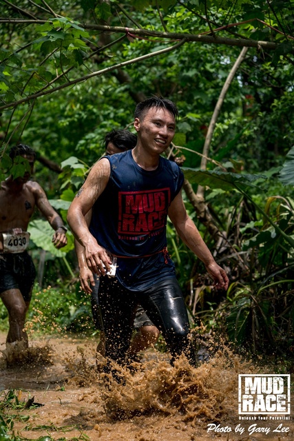 Mud Race 0198