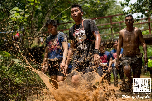 Mud Race 0218