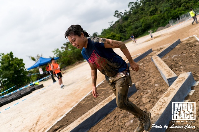 2019-04-28 Mud race-395