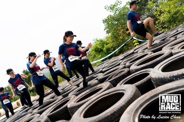 2019-04-28 Mud race-405