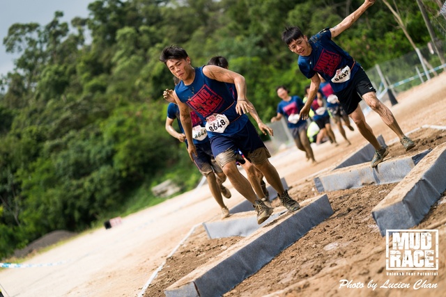 2019-04-28 Mud race-412