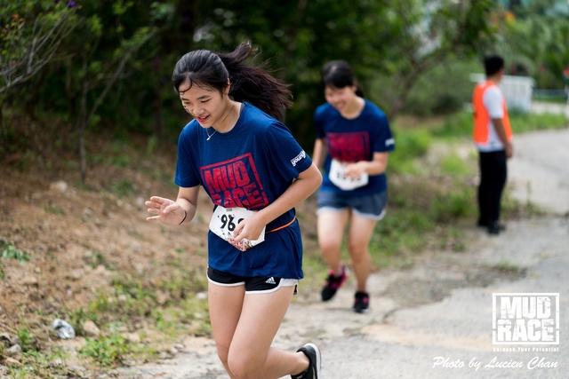 2019-04-28 Mud race-430