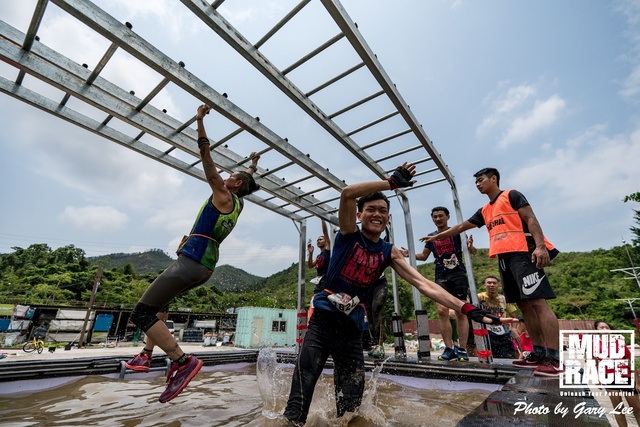 Mud Race 0305