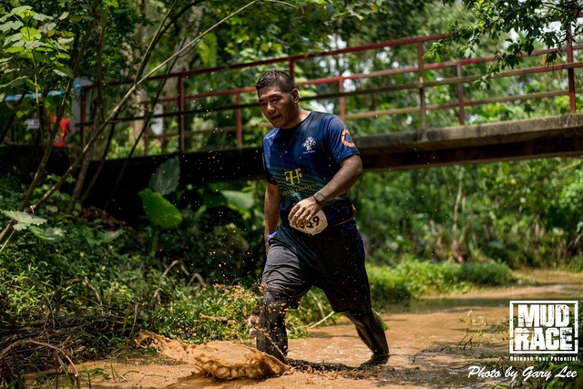 Mud Race 0209