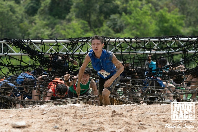 20190428_Mud Race_SOHO-11
