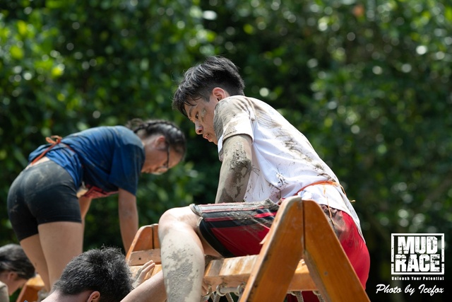 20190428_Mud Race_SOHO-38