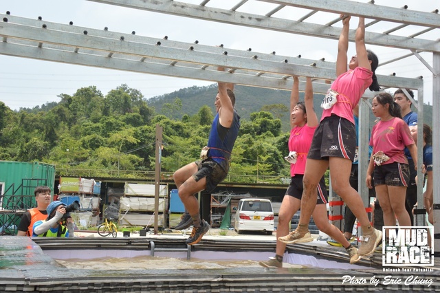 Mud_Race_3_256