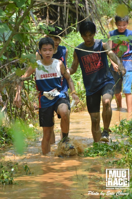 Mud_Race_2036