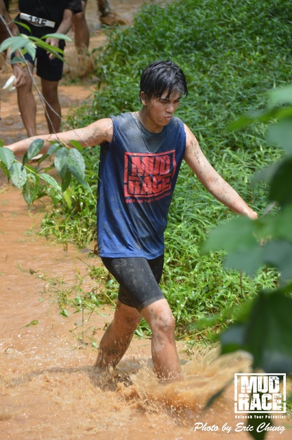 Mud_Race_2040