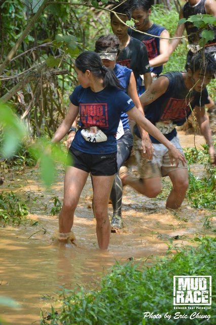 Mud_Race_2049