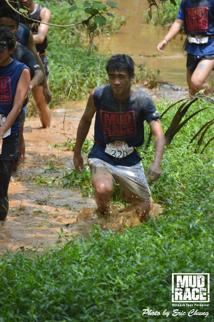 Mud_Race_2050