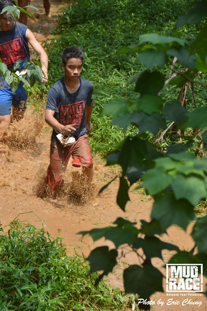Mud_Race_2057