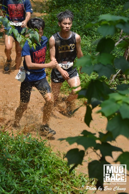 Mud_Race_2060