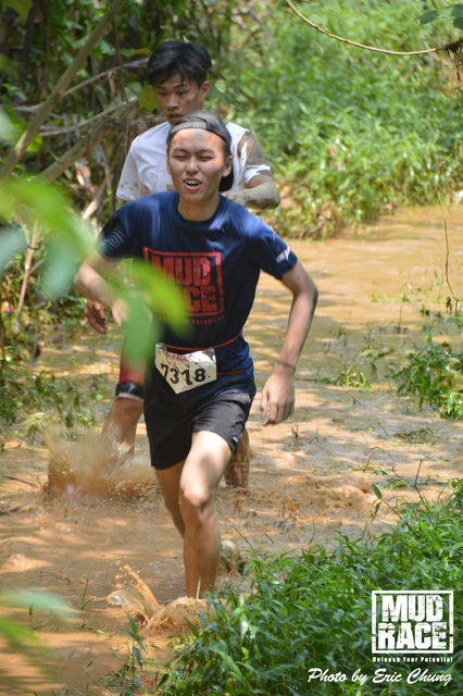 Mud_Race_2085