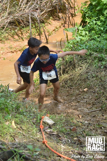 Mud_Race_2142