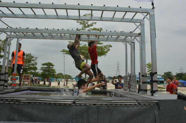 Mud_Race_2425