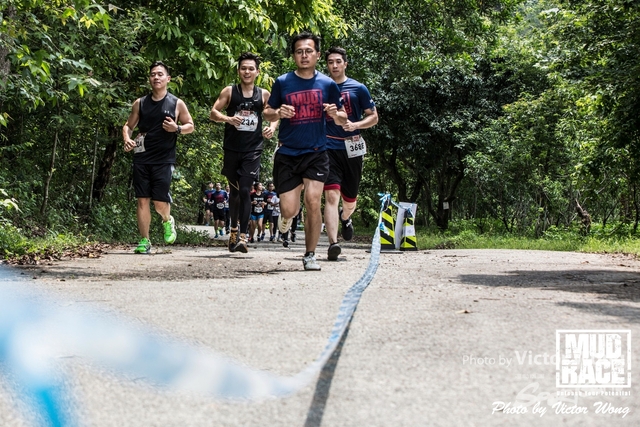 MUD RACE_0110