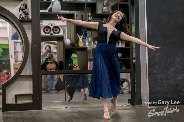 Dance 0194