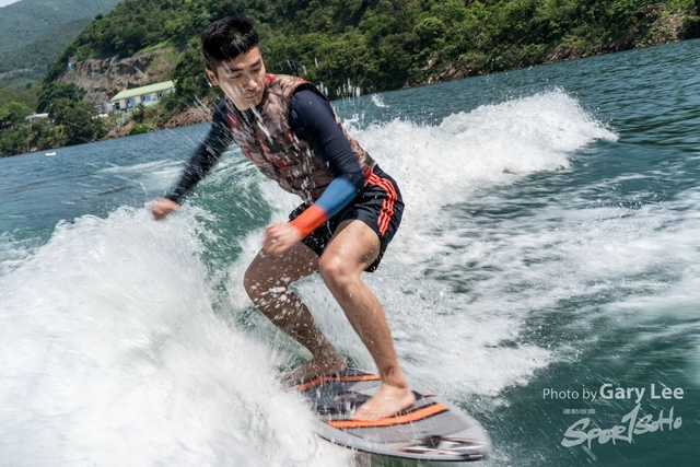Wakesurf 0189