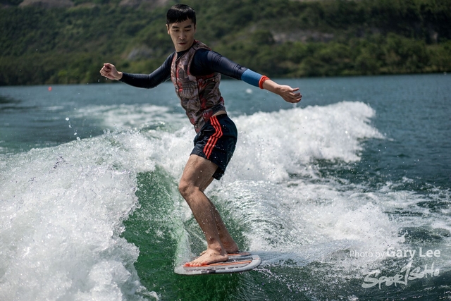 Wakesurf 0198