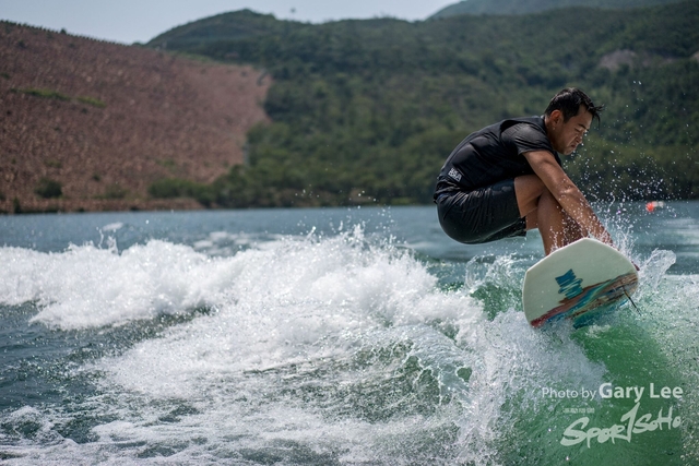 Wakesurf 0245