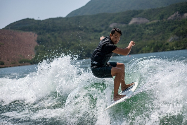 Wakesurf 0252