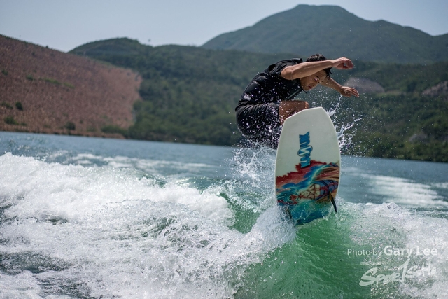 Wakesurf 0256