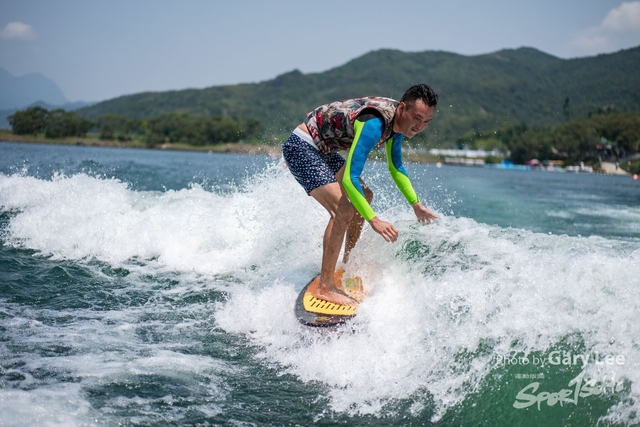 Wakesurf 0318