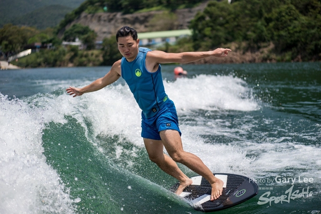 Wakesurf 0327