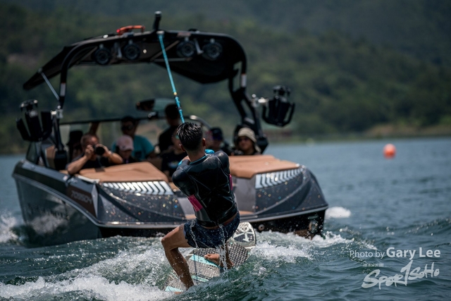 Wakesurf 0393